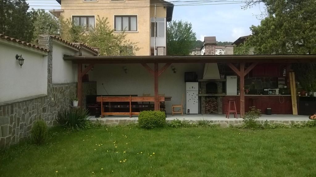 Guest House Gergevana Velingrad Bagian luar foto